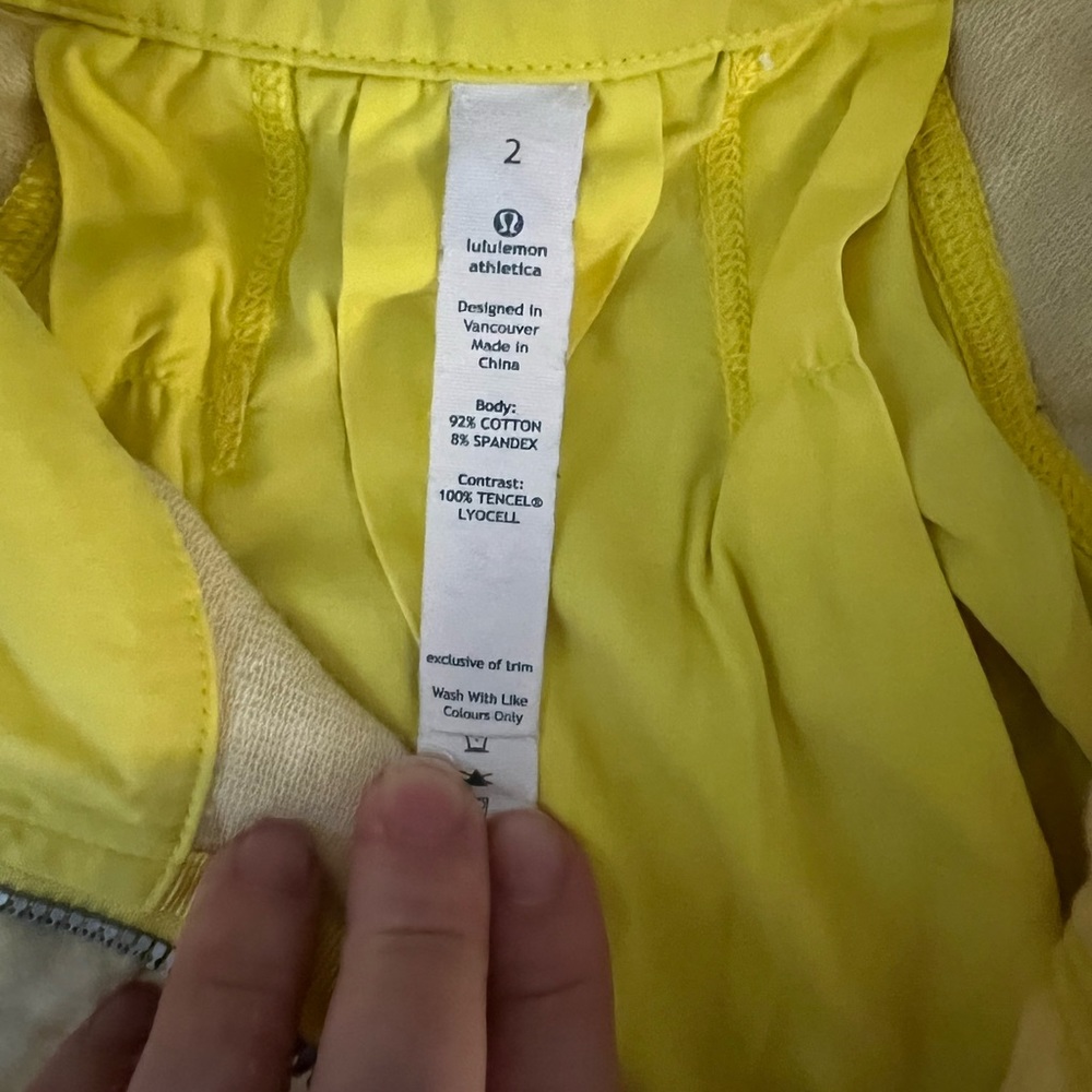Lululemon zip up size 2